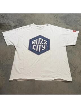 Vintage Charlotte Hornets Buzz City Graphic Tee White NBA Streetwear XL